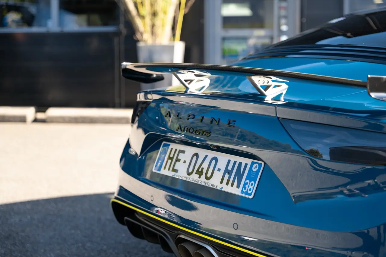 Alpine A110 GTS Bleu Paon — livraison — photo 4
