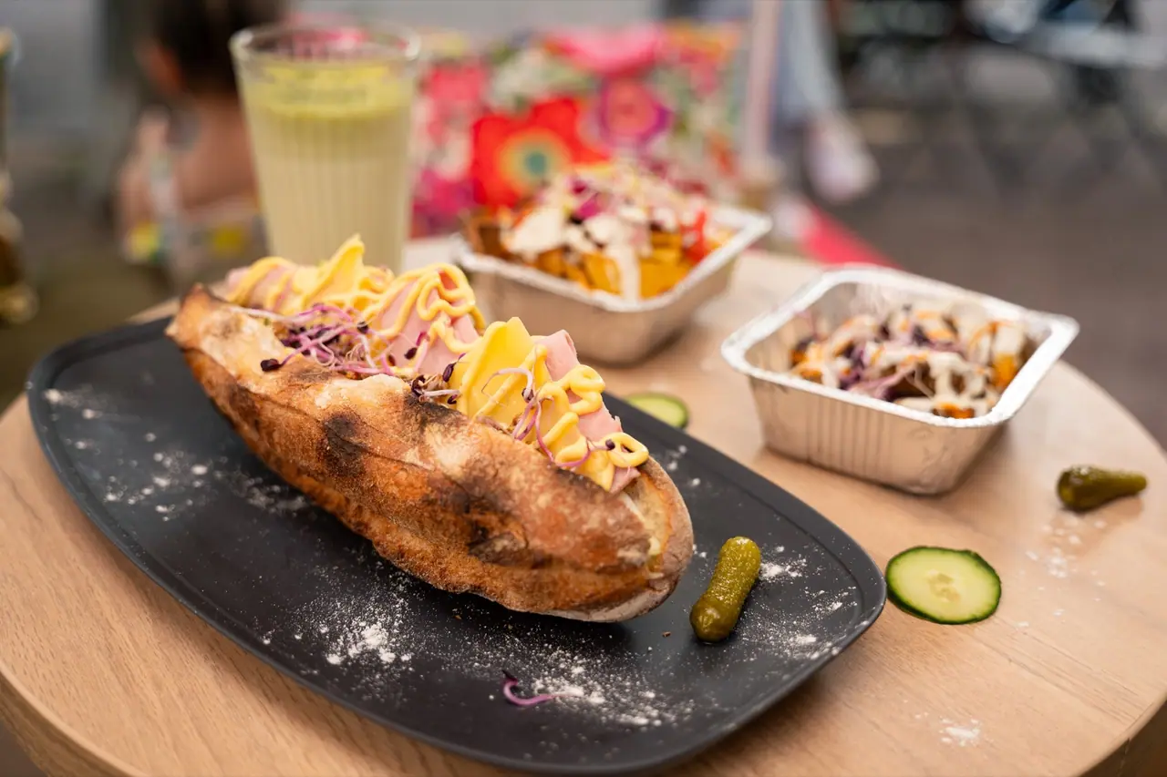 La Sandwicherie — carte & Uber Eats