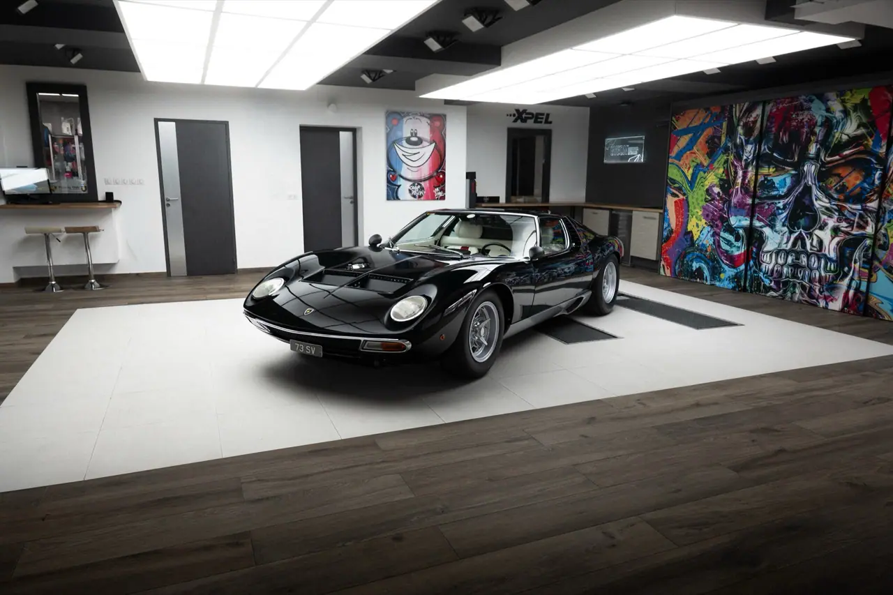 Lamborghini Miura SV — detailing